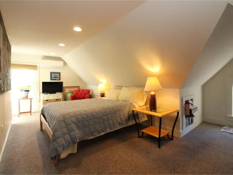 16 Isham Street Burlington VT 05401