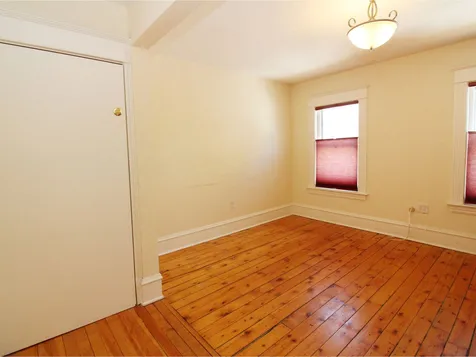 16 Isham Street Burlington VT 05401