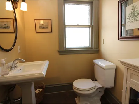 16 Isham Street Burlington VT 05401
