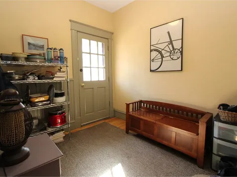 16 Isham Street Burlington VT 05401