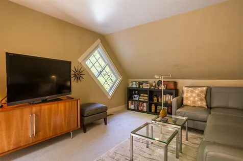 19 Linden Hill Woodstock VT 05091