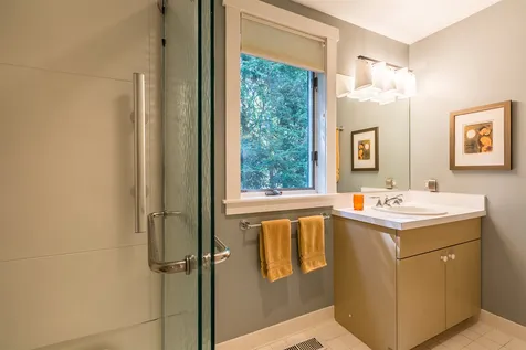 19 Linden Hill Woodstock VT 05091