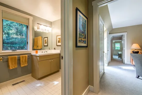 19 Linden Hill Woodstock VT 05091