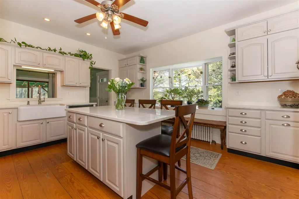 28 Bellamy Road Dover NH 03820
