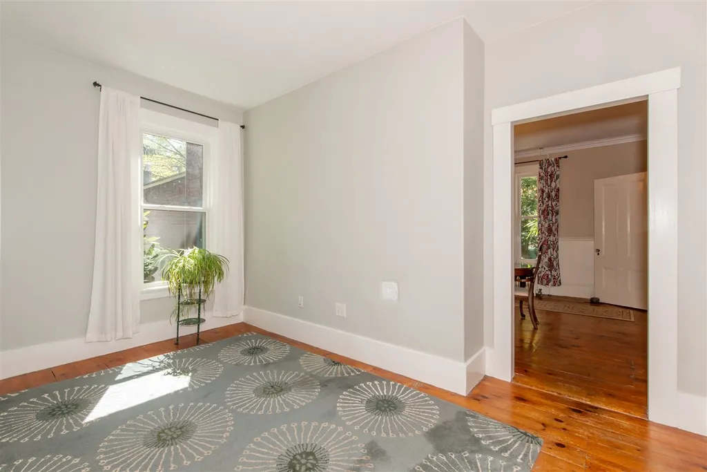28 Bellamy Road Dover NH 03820
