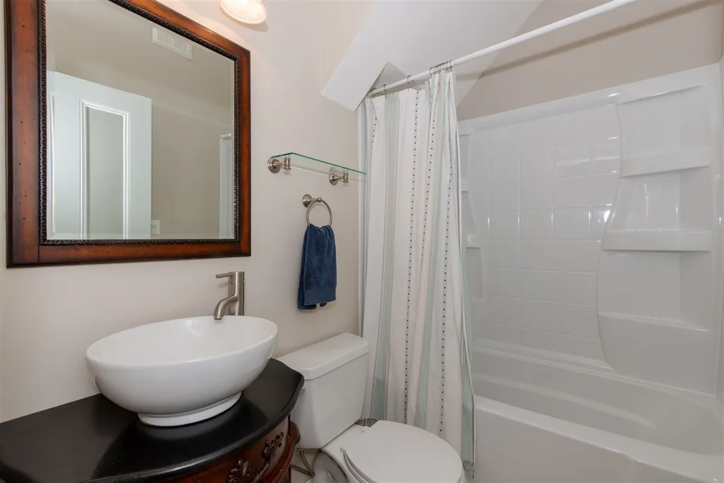 28 Bellamy Road Dover NH 03820