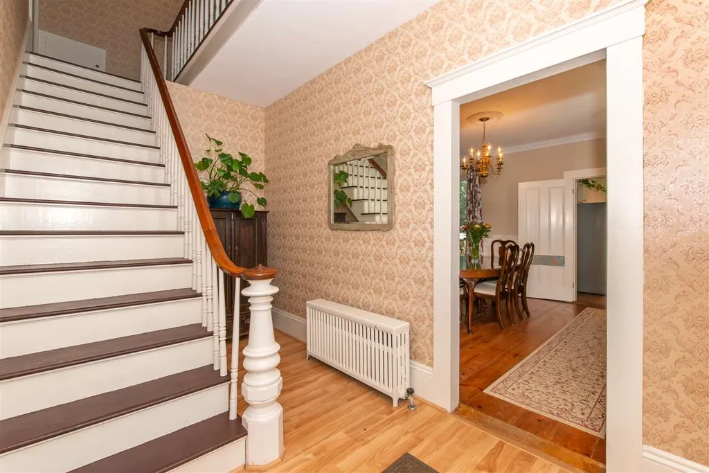 28 Bellamy Road Dover NH 03820