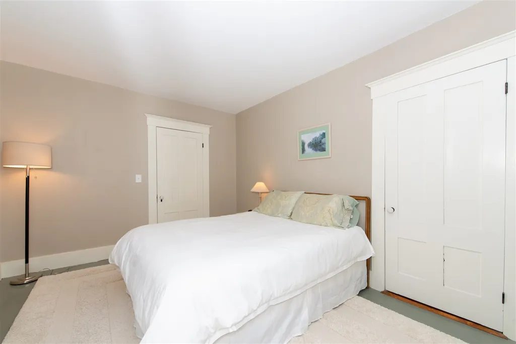 28 Bellamy Road Dover NH 03820