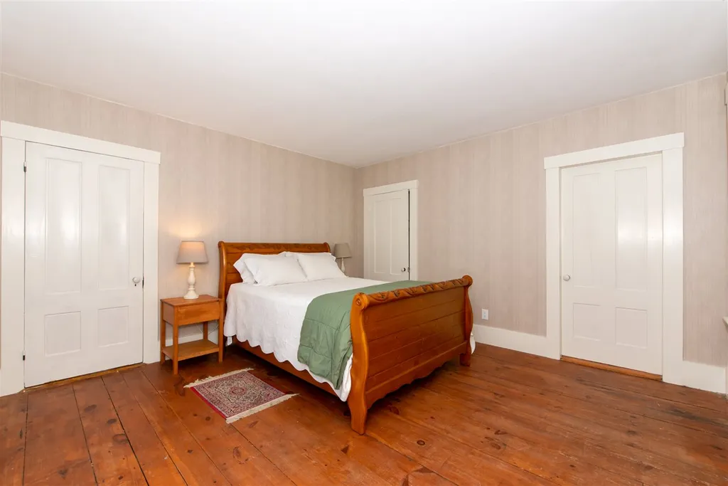 28 Bellamy Road Dover NH 03820