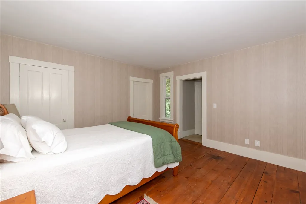 28 Bellamy Road Dover NH 03820