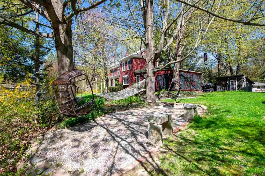28 Bellamy Road Dover NH 03820
