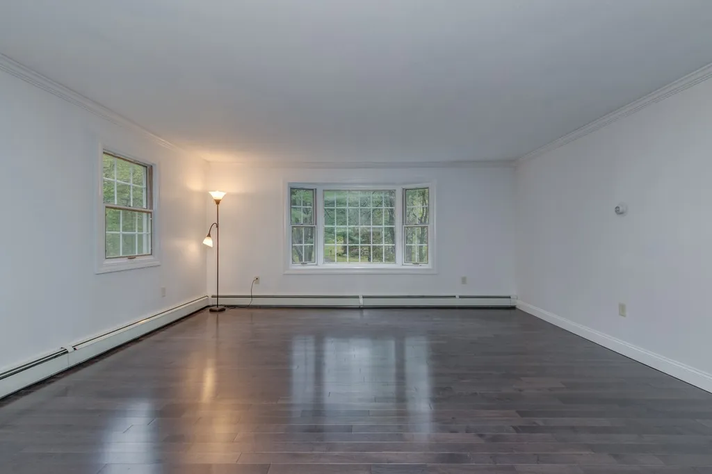 77 Wallace Road Bedford NH 03110