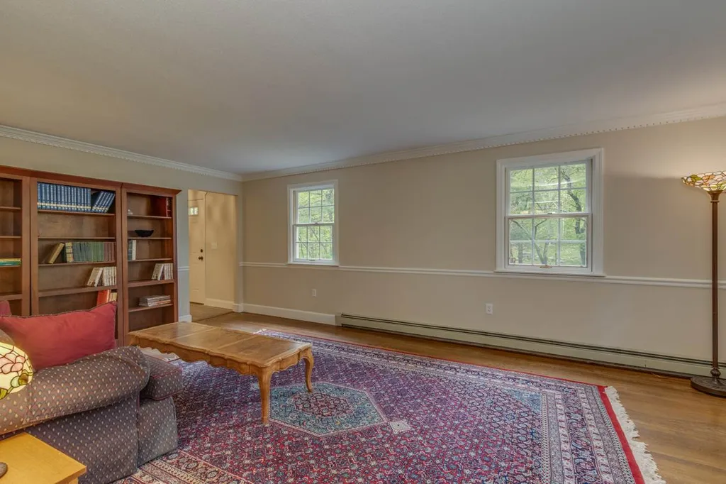 77 Wallace Road Bedford NH 03110