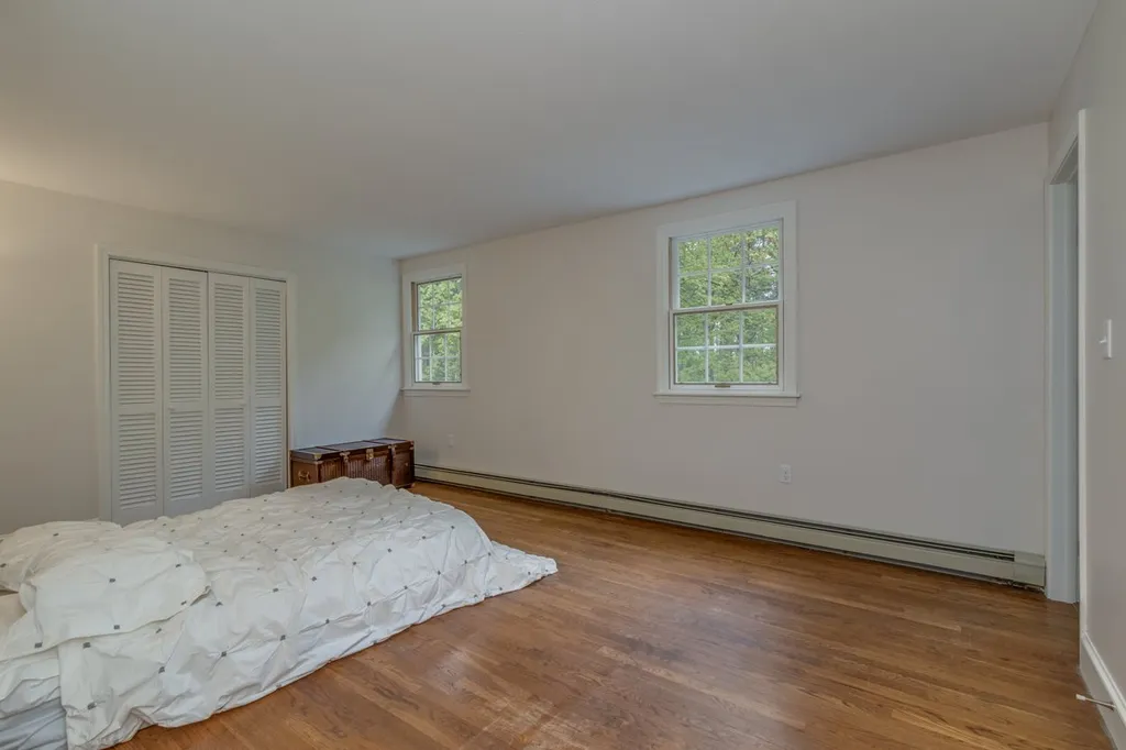 77 Wallace Road Bedford NH 03110