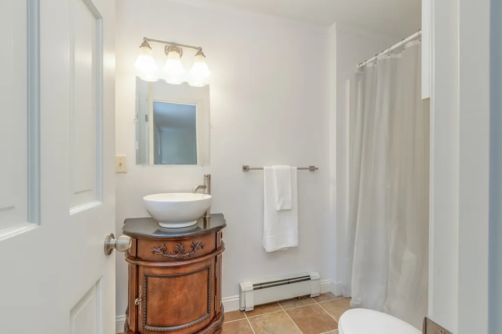 77 Wallace Road Bedford NH 03110