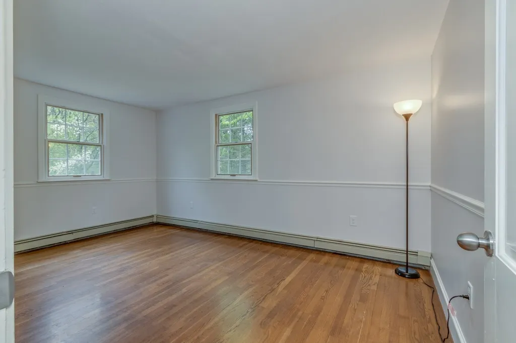 77 Wallace Road Bedford NH 03110