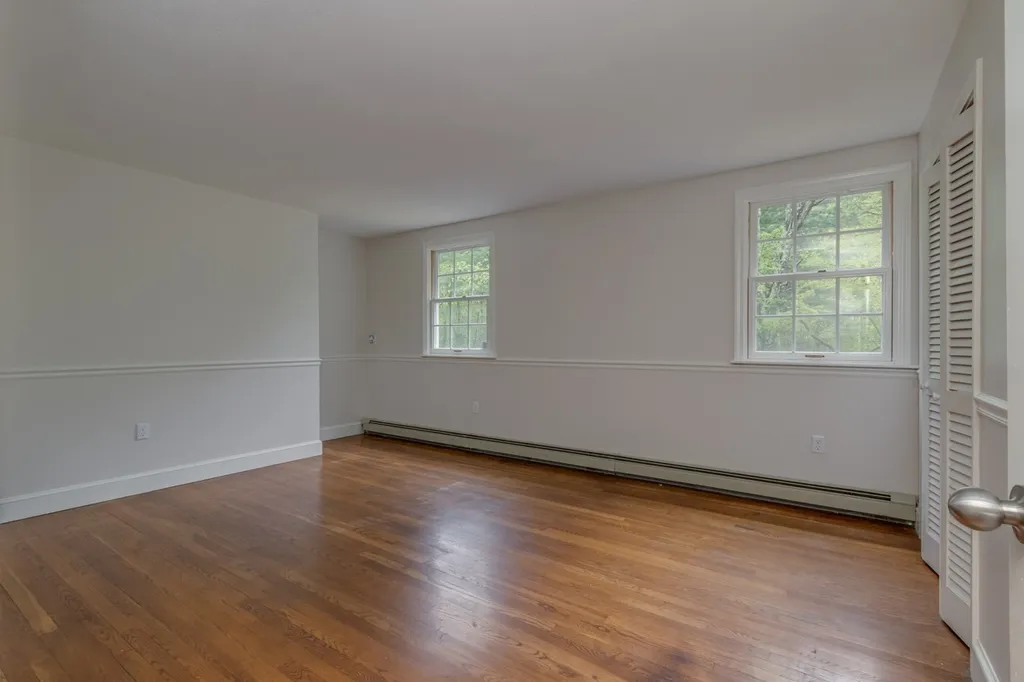 77 Wallace Road Bedford NH 03110
