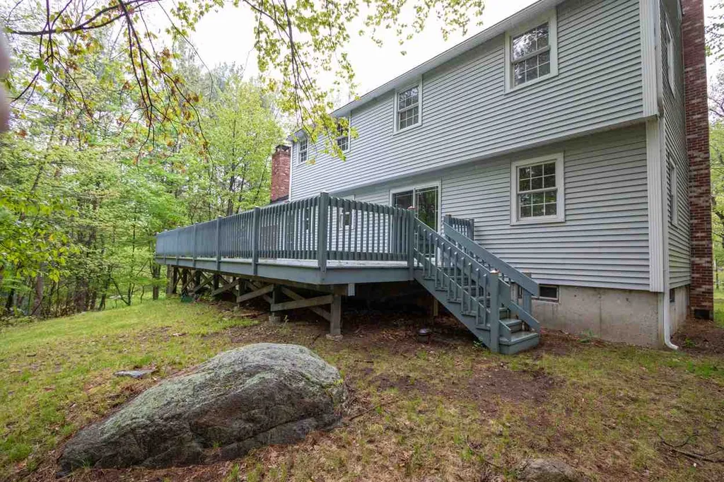 77 Wallace Road Bedford NH 03110