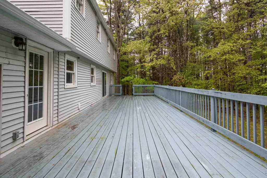 77 Wallace Road Bedford NH 03110