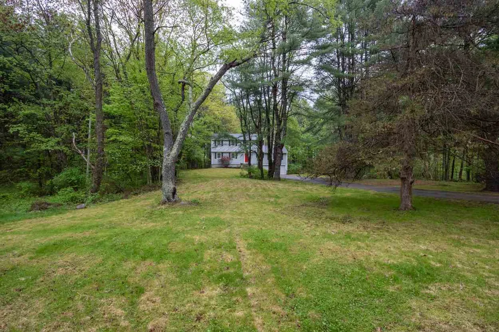 77 Wallace Road Bedford NH 03110
