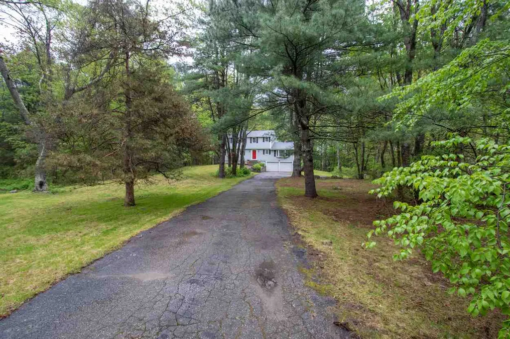 77 Wallace Road Bedford NH 03110