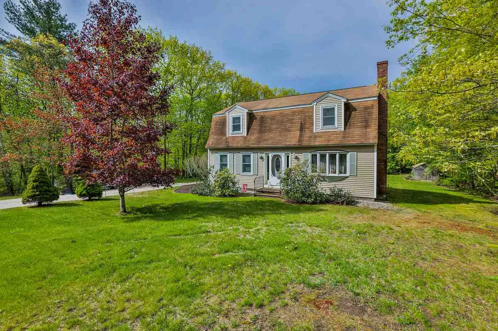 55 Winter Hill Road Goffstown NH 03045
