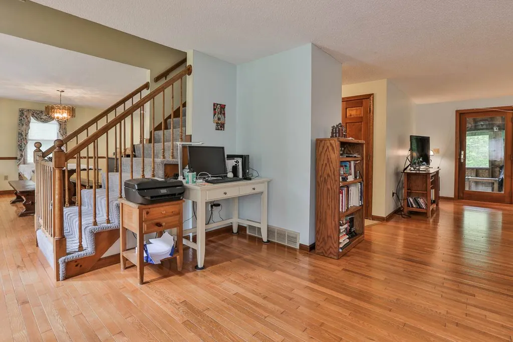 55 Winter Hill Road Goffstown NH 03045