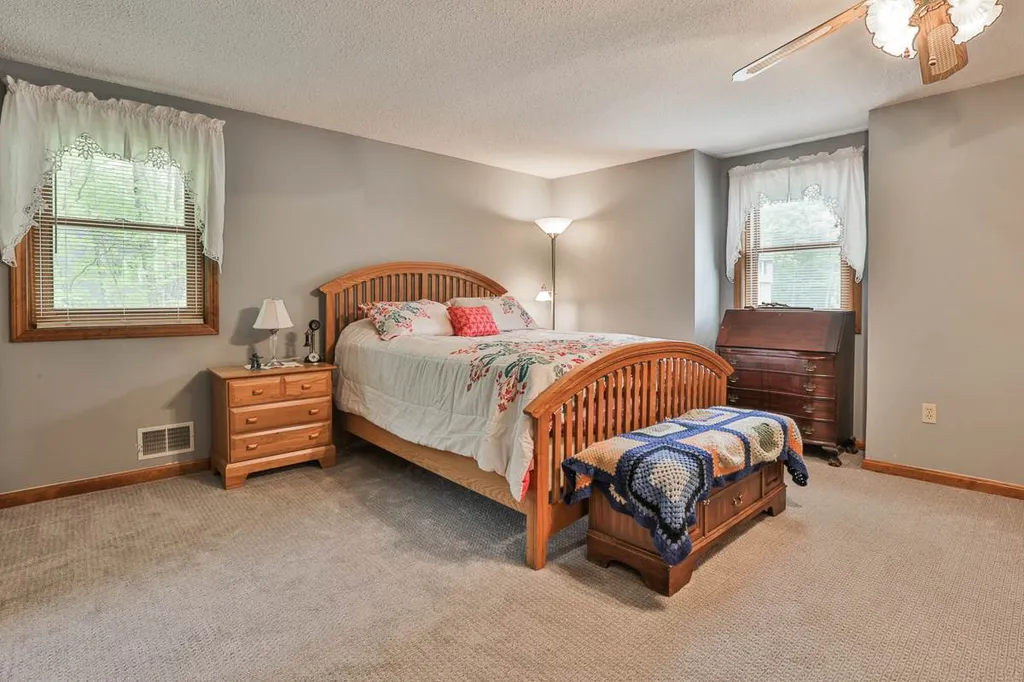 55 Winter Hill Road Goffstown NH 03045