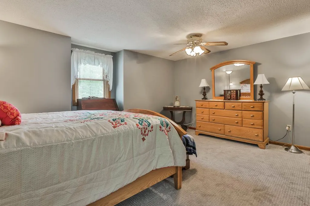 55 Winter Hill Road Goffstown NH 03045