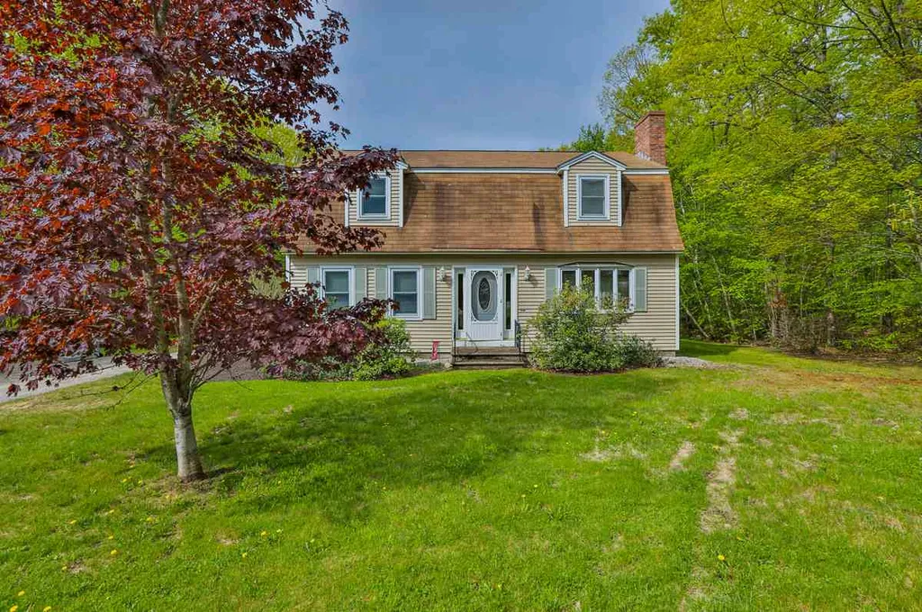 55 Winter Hill Road Goffstown NH 03045