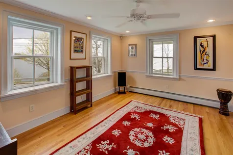 33 East Shore North Road Grand Isle VT 05458-0049