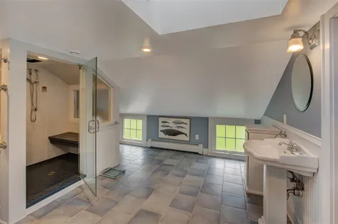 33 East Shore North Road Grand Isle VT 05458-0049