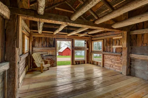 33 East Shore North Road Grand Isle VT 05458-0049