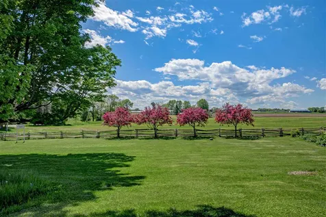 33 East Shore North Road Grand Isle VT 05458-0049
