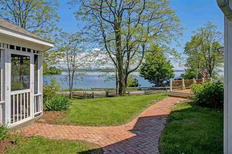 33 East Shore North Road Grand Isle VT 05458-0049