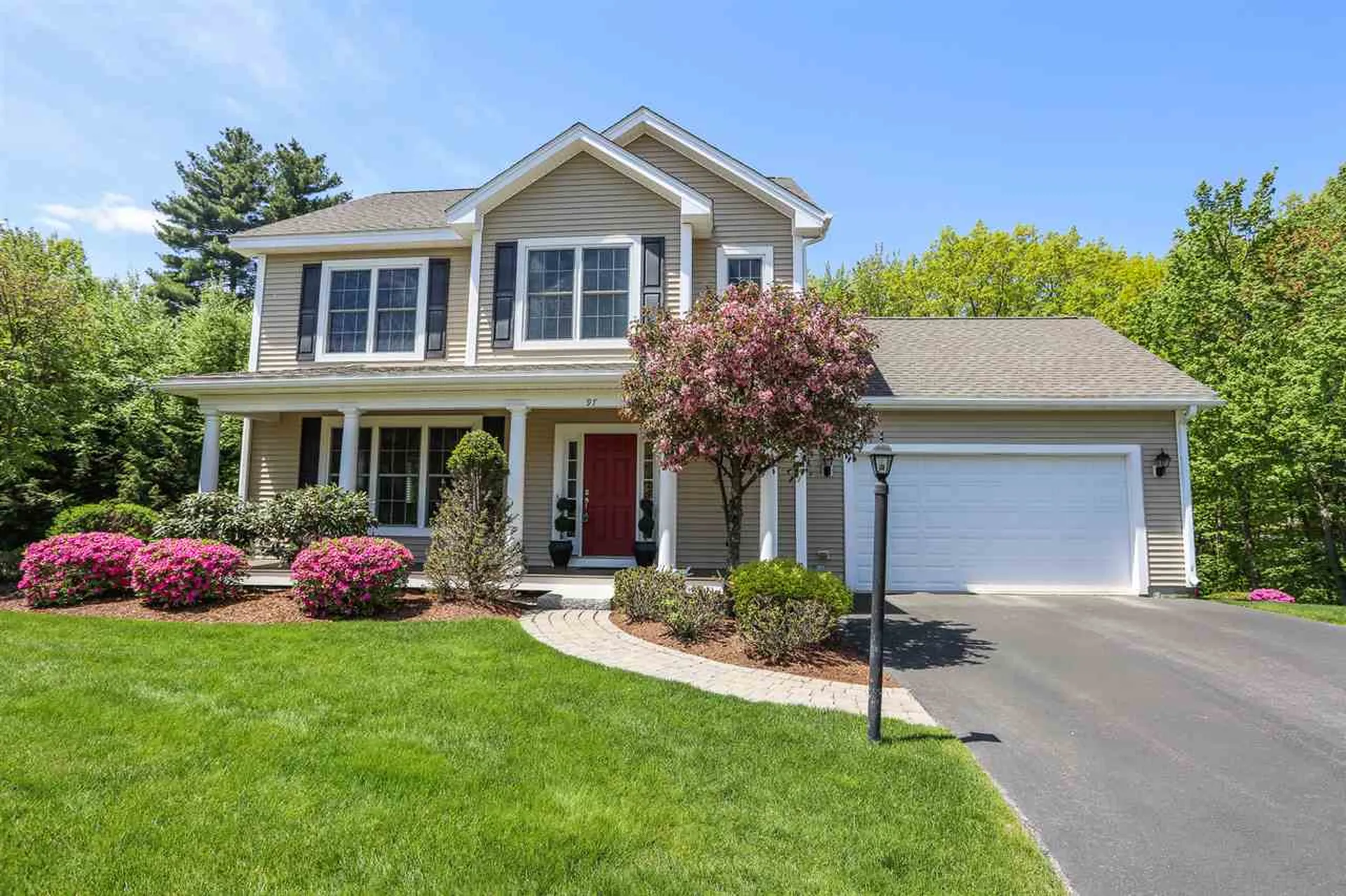 97 White Pine Lane Manchester NH 03102