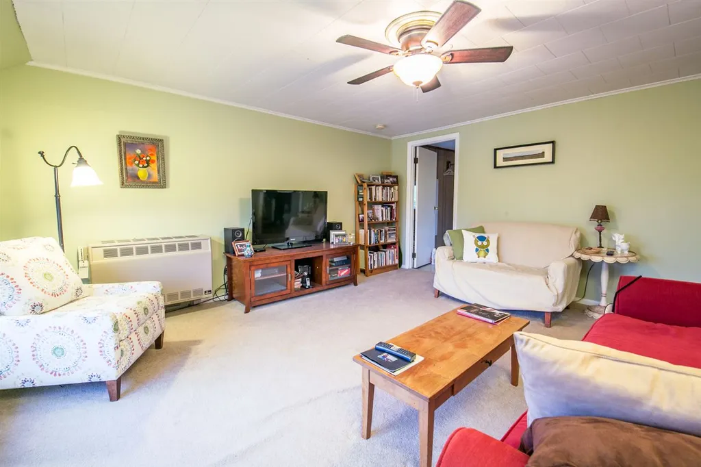 103 Pine Street Winooski VT 05404