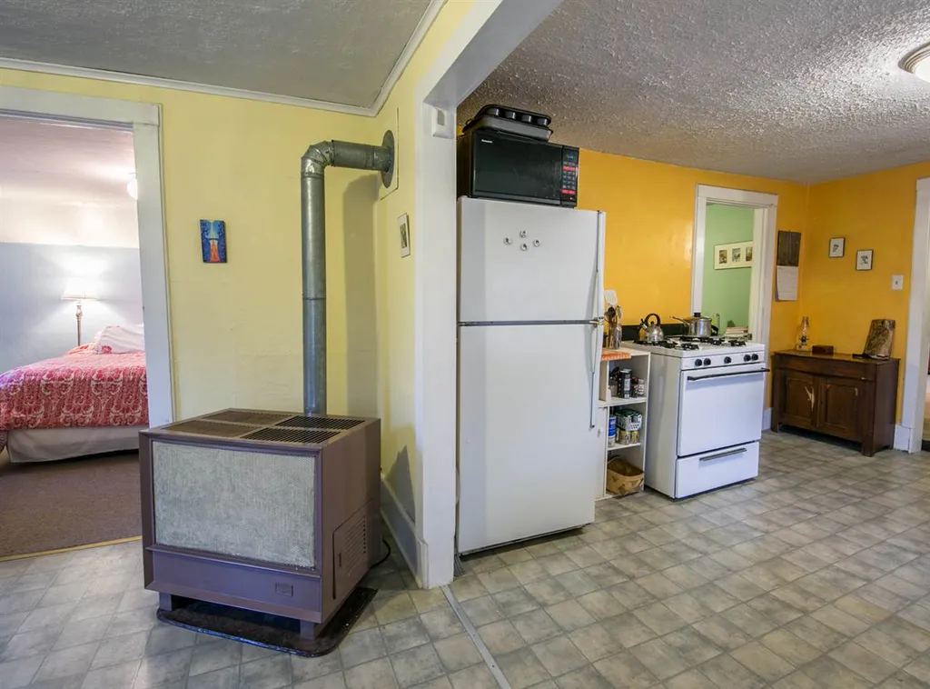 103 Pine Street Winooski VT 05404