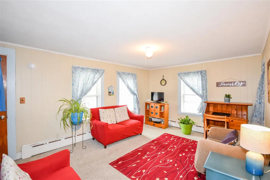 54-52 Union Street Somersworth NH 03878