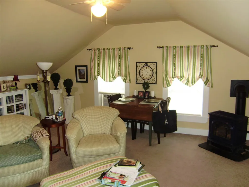 6 Drake Hill Rd/rt 202a Road Strafford NH 03884