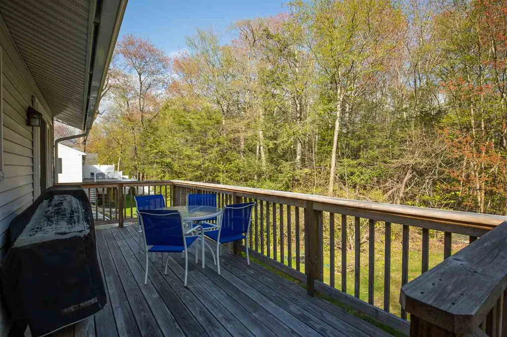 16 Taft Road Portsmouth NH 03801