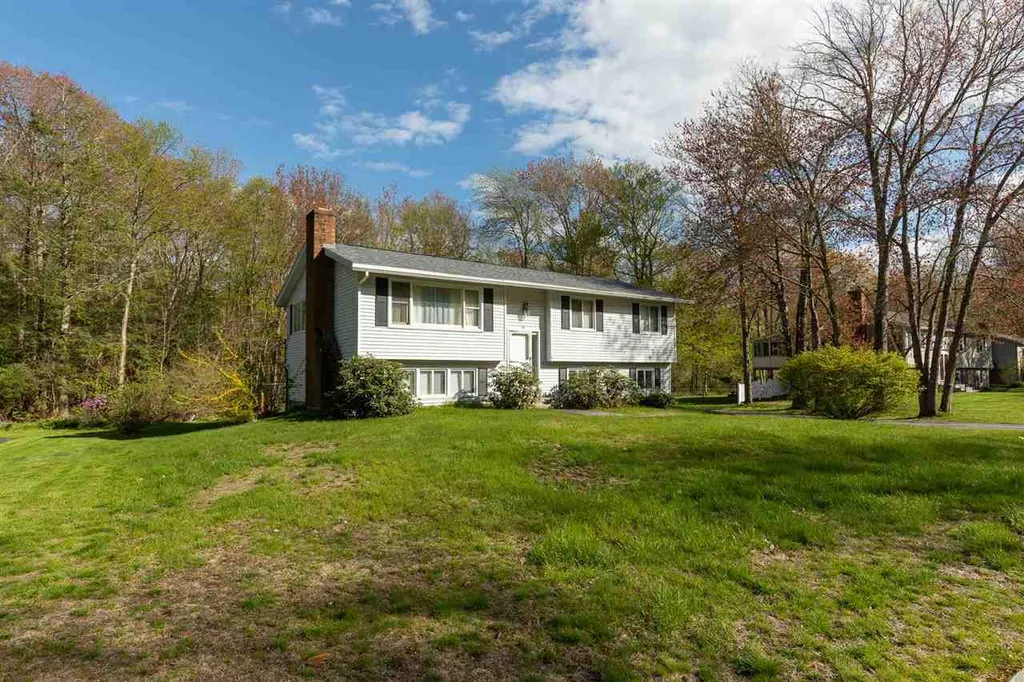 16 Taft Road Portsmouth NH 03801