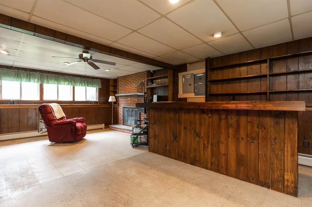 16 Taft Road Portsmouth NH 03801