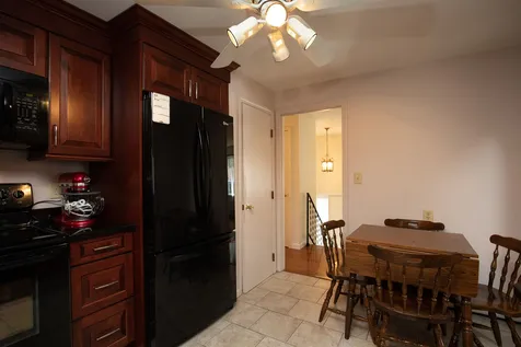 16 Taft Road Portsmouth NH 03801