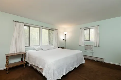 16 Taft Road Portsmouth NH 03801