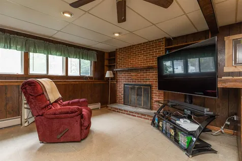 16 Taft Road Portsmouth NH 03801