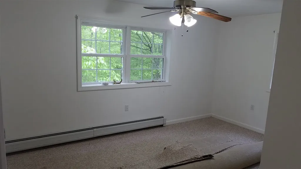 47 Lovers Lane Grand Isle VT 05458-2321