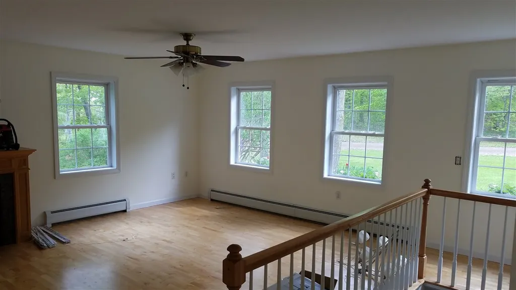47 Lovers Lane Grand Isle VT 05458-2321