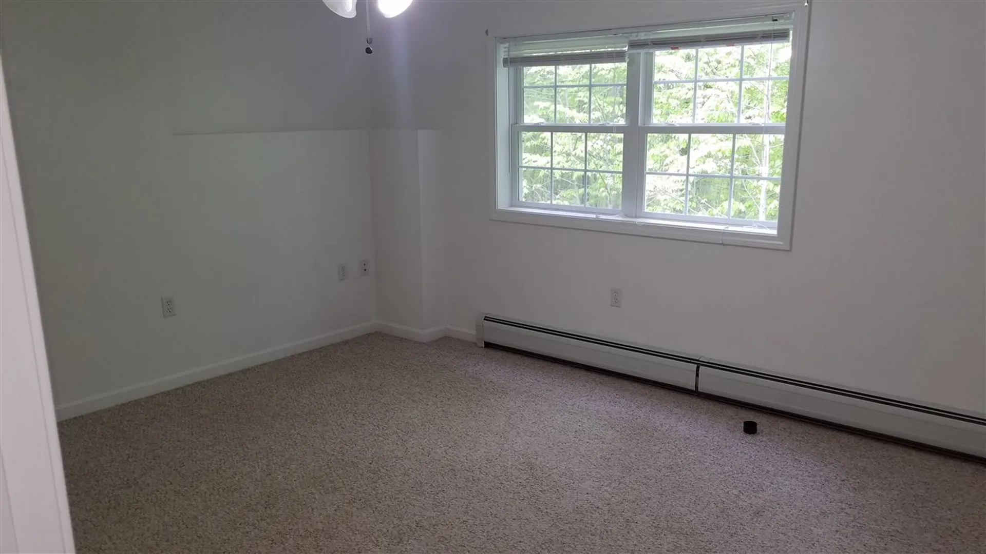 47 Lovers Lane Grand Isle VT 05458-2321