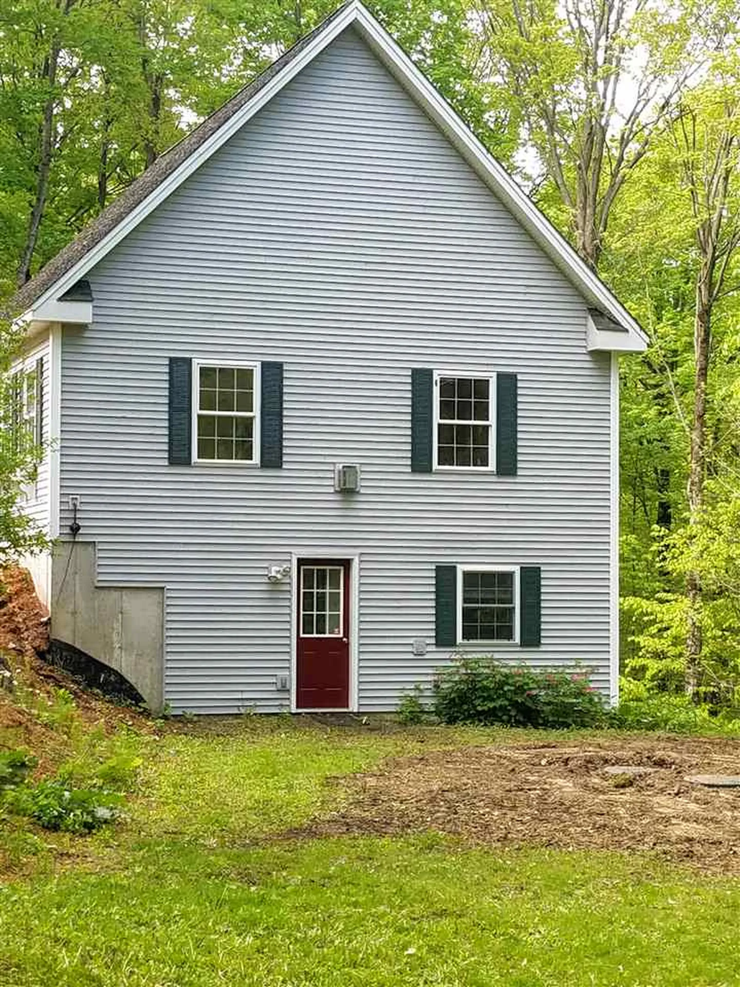 47 Lovers Lane Grand Isle VT 05458-2321